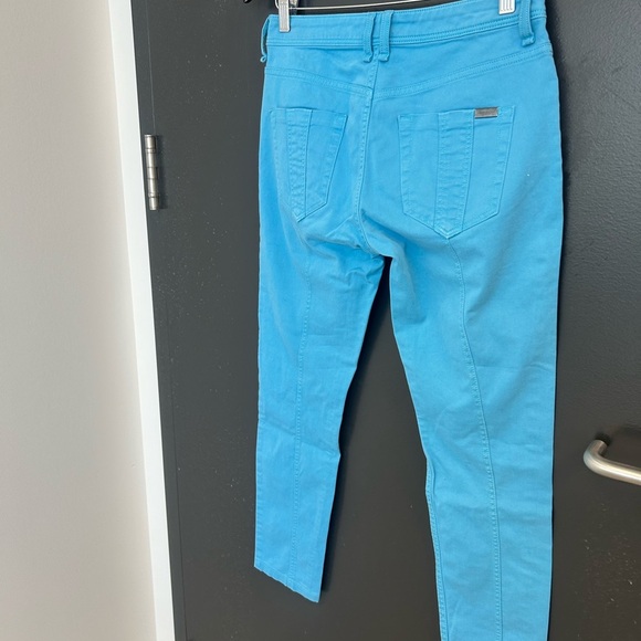 Burberry Brit Sz 27  Blue Cropped Ankle Jeans Slim Fit EUC - Picture 6 of 14